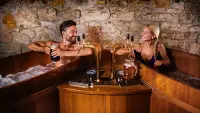 08-Beerspa-Beerland-Prague-authentic-beer-bath